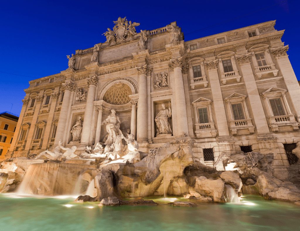 fontaine de trevi nuit eclairage