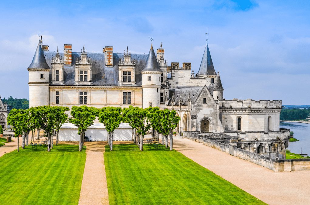 chateaux de la loire velo