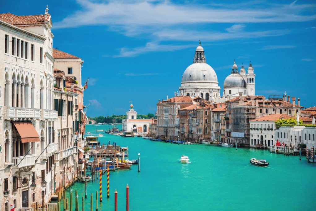 comment aller venise avion