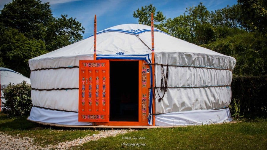 yourte logement insolite bretagne