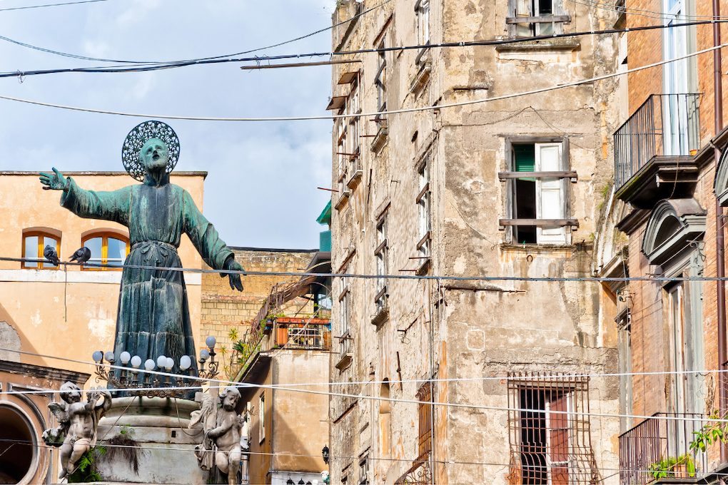 spaccanapoli ou loger a naples