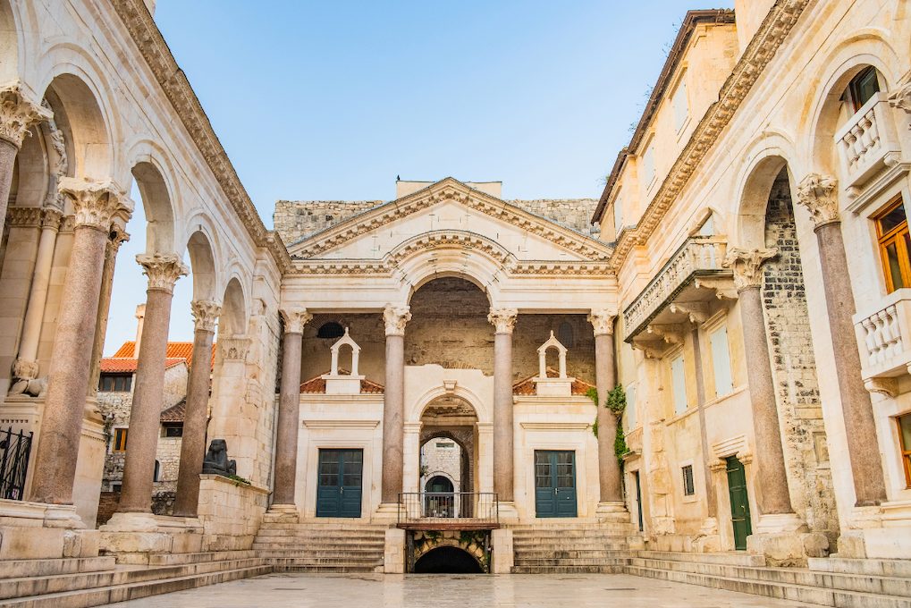 place peristyle