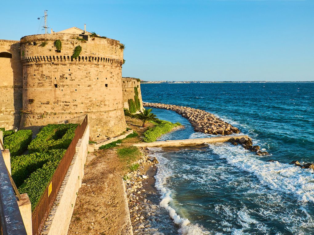 chateau terente pouilles italie