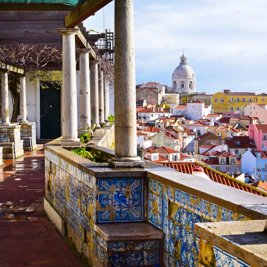quartier alfama ou loger a lisbonne