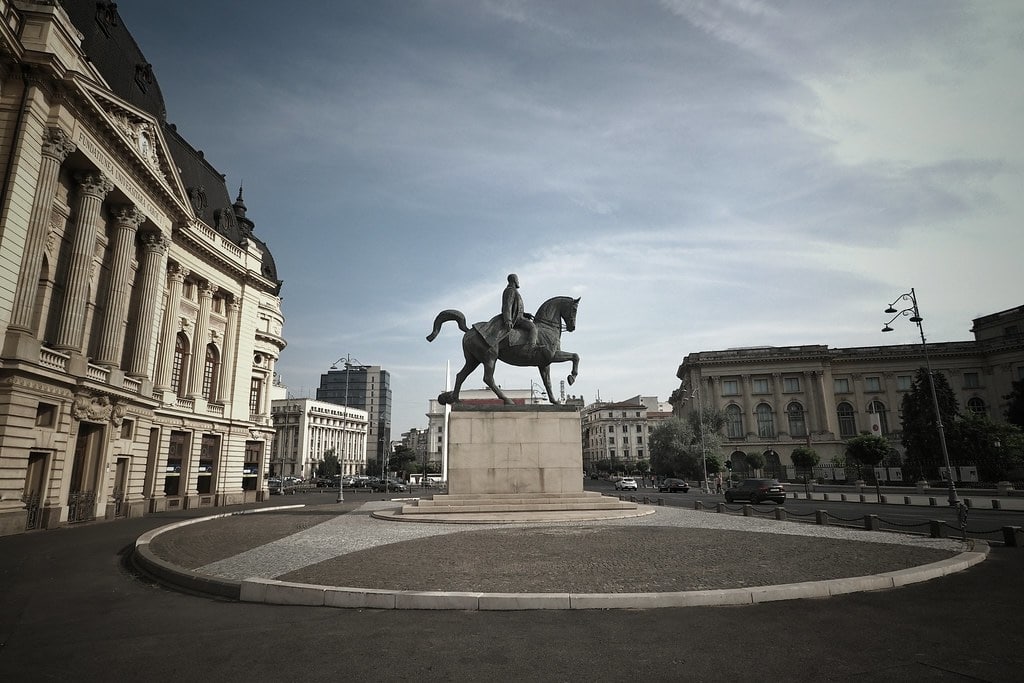 place de la revolution bucarest