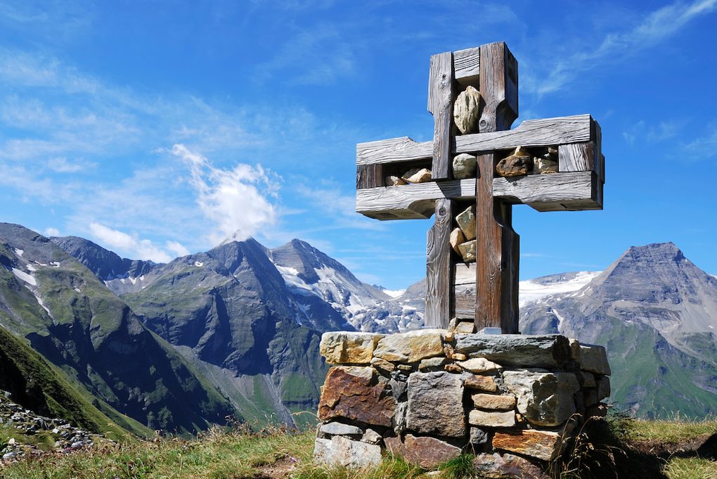 grande traversee des alpes
